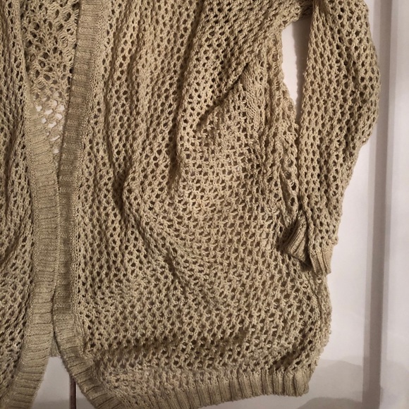 Brandy Melville crochet open knit hooded cardigan - Picture 2 of 2